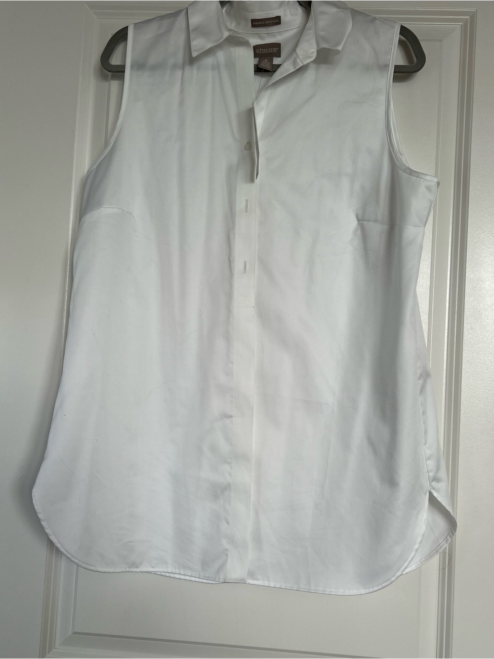 Chico's White Sleeveless Button-Front Wrinkle Resistant Lorelke Tunic